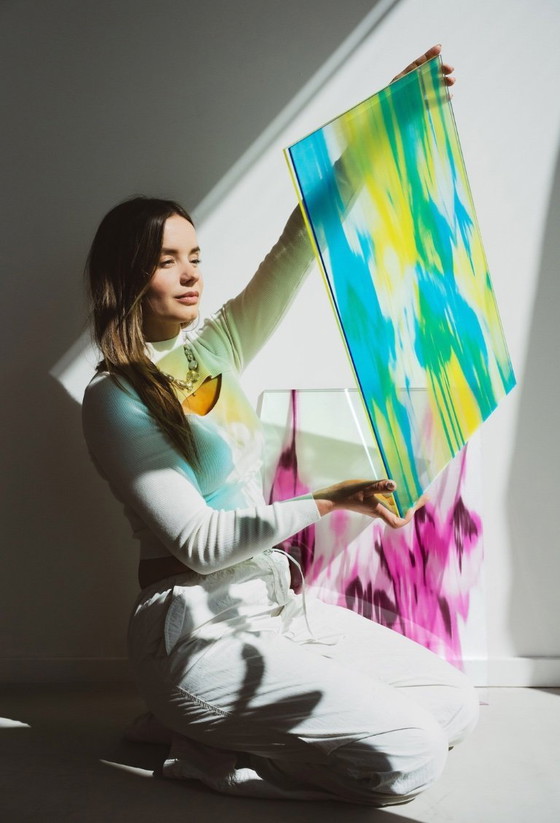 Image 1 of CMYK - Fucsia "Lady Gray" serigrafía lilxlylilxly