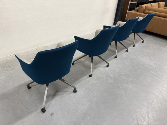 Image 1 of 4 Mara Twist Esszimmerstuhl blau