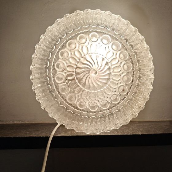 Image 1 of Vintage plafondlamp uit de jaren 70 van geperst glas | Wandlamp van getextureerd glas | Mid-century modern