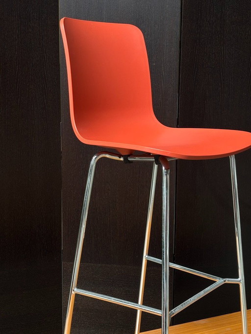 Trona Vitra HAL RE naranja con patas metálicas - Jasper Morrison