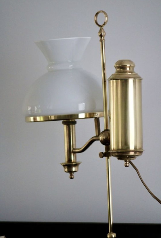 Image 1 of Lampada inglese in ottone e opalino