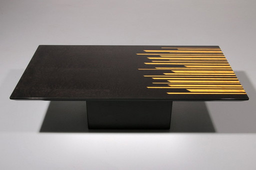 1980s Italian Coffee Table in Black and Yellow Lacquered wood