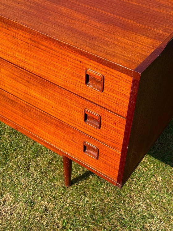 Danish Design '60s Sideboard – Wood (photo 3 of 5)