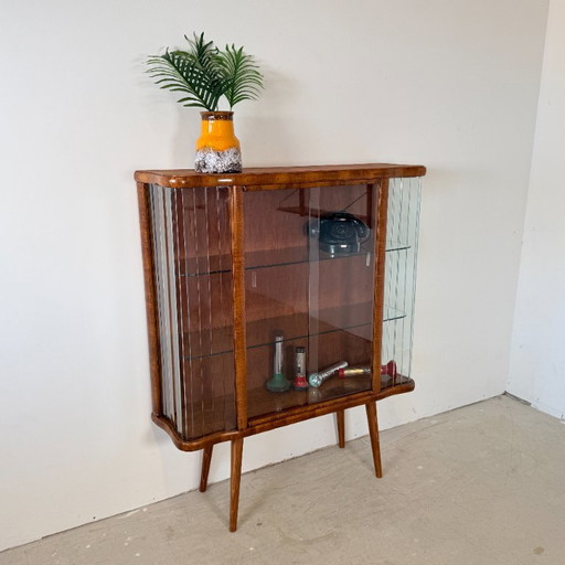 Vetrina vintage con ante in vetro – Noce caldo e stile Art Déco – Anni '50 – vitrinekasten, Wood