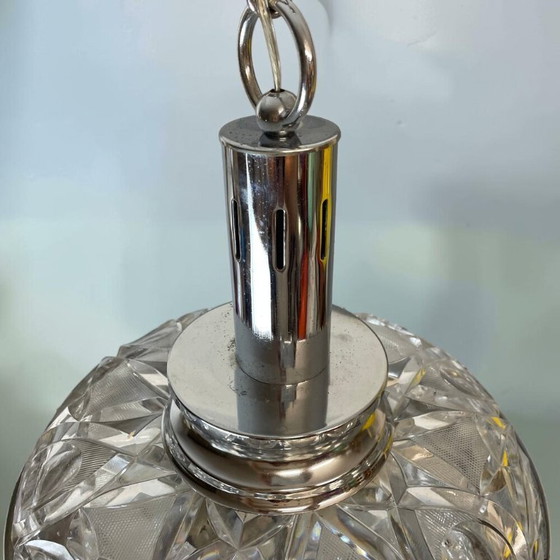Lampada a sospensione in stile moderno italiano a forma di UFO, con vetro tagliato e cromo, anni '70. (photo 12 of 15)