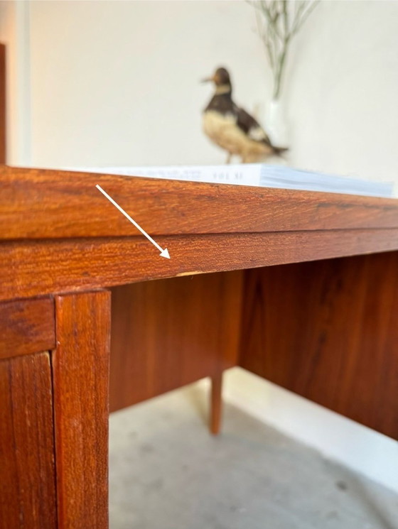 Image 1 of Vintage Deens bureau 2 zijdig teak