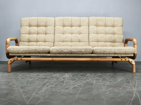 1980er tschechoslowakisches modernistisches umwandelbares Dreisitzer-Schlafsofa, 3-5 Sitzer Sofas, Holz (Foto 2 von 13)