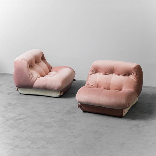 Pair of Nuvolone armchairs by Rino Maturi for Mimo Padova, 1970s