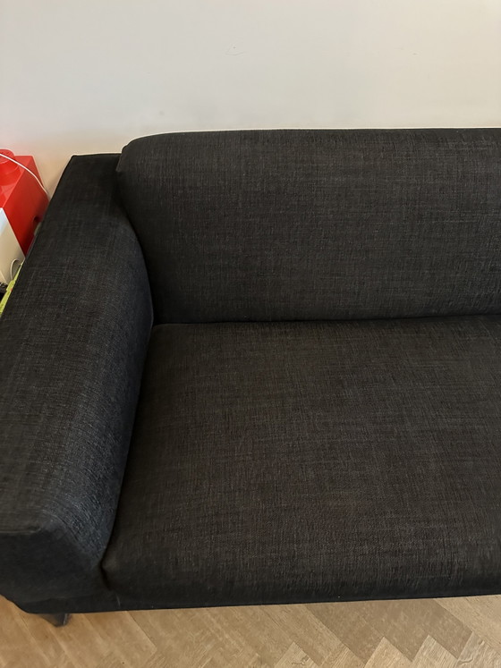 Schwarzes Sofa von Design on Stock – 3-5 Sitzer Sofas, Textile (photo 5 of 7)