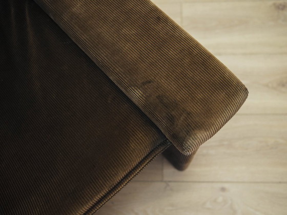 Image 1 of Poltrona in velluto a coste, design italiano, anni '70, produzione: Italia