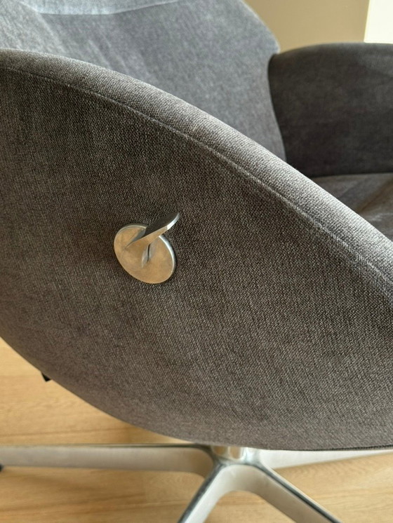 Image 1 of Draaibare design relaxfauteuil met voetensteun (blauwgrijs fluweel)