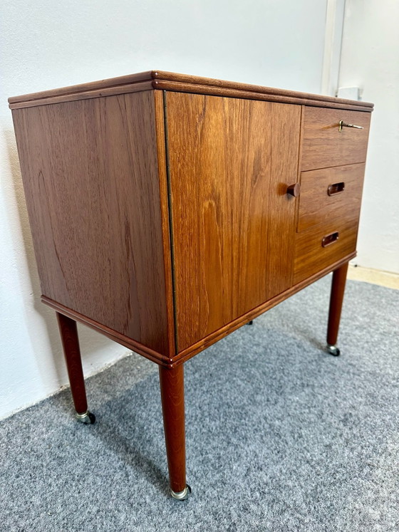 Cassettiera Mid Century in teak, design danese, anni '50 '60, vintage, Cassettiere, Legno, Marrone (foto 11 di 12)