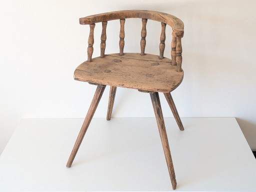 Chaise française primitive à dossier à barreaux du XVIIIe siècle (Art Populaire) – fauteuils, Wood