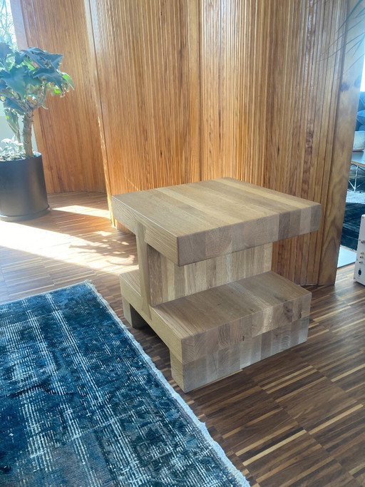 2 rari tavolini laterali quadrati di piccole dimensioni della Gelderland – in rovere massello, design di Roderick Vos