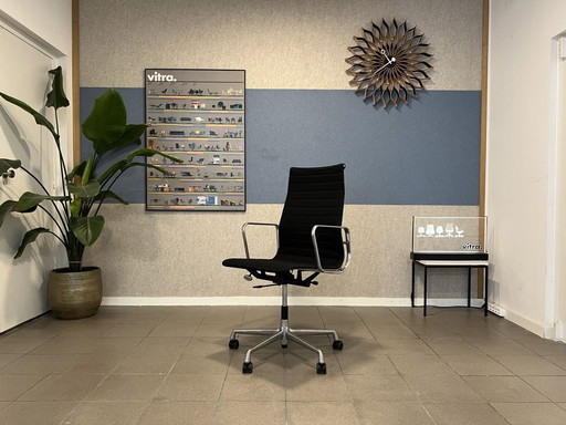Vitra | Eames | EA 119 | Zwart Hopsak - Aluminium | 1x