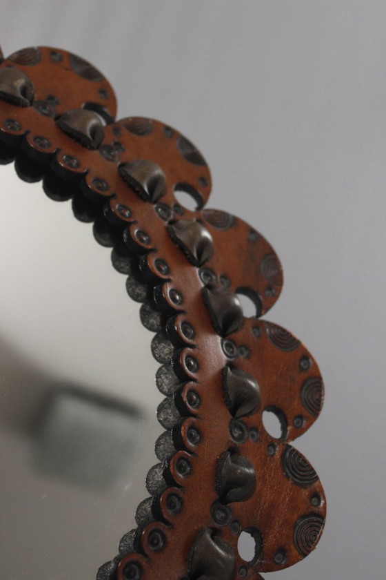 Image 1 of Specchio vintage bohémien a raggiera con cornice in pelle, design anni '60