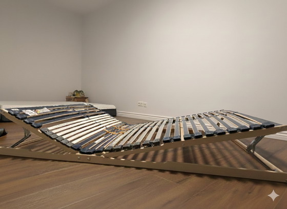 Image 1 of Like-new mattress 140×200 cm – ready for immediate collection