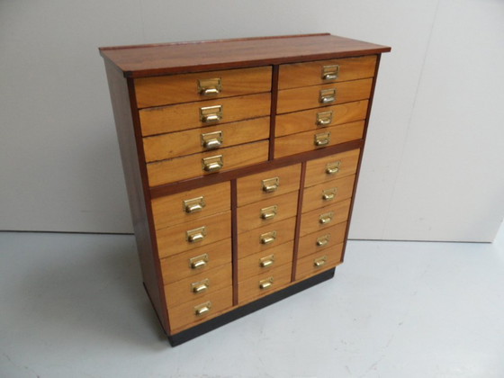 Classeur vintage en acajou avec tiroirs – Commodes, Wood (photo 7 of 10)