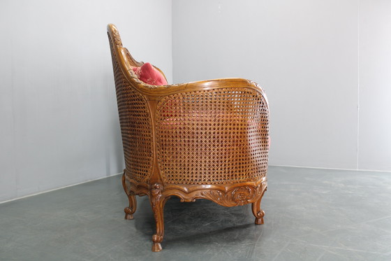 Image 1 of Antico divano intagliato con sponde a canne, Cecoslovacchia