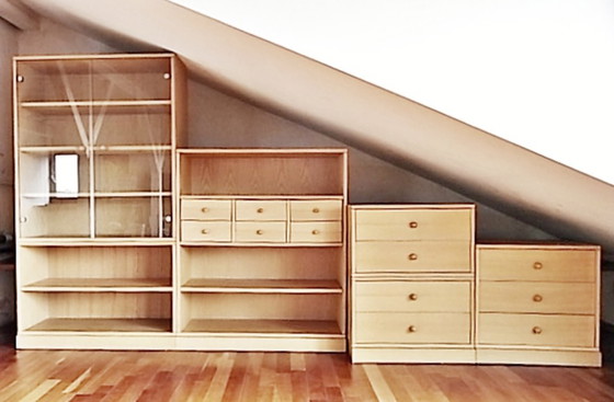 Image 1 of 'Die Collection' Wohnwand 8-teilig mit Vitrine, Schubladenkonsolen, Bücherborden in Esche natur Esche