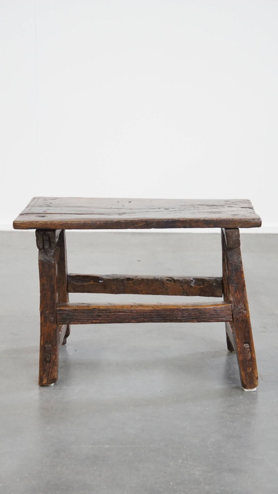 Image 1 of Antigua mesa auxiliar española del siglo XVI