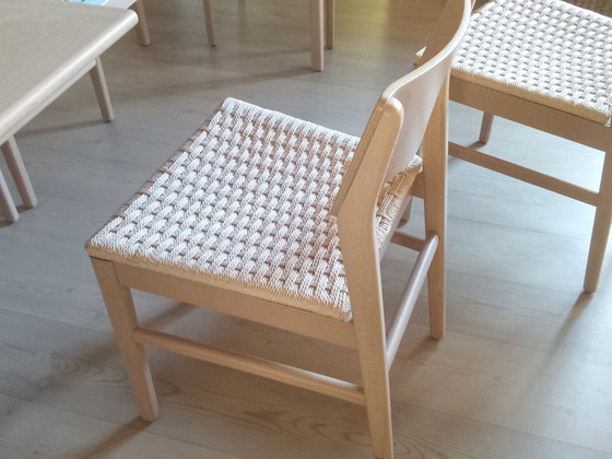 Image 1 of Set of table with 6 chairs in beech