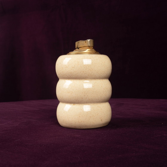 Briquet de table Tommaso Barbi en céramique mouchetée crème et laiton 1970 – Objets déco, Ceramic, Brass (photo 11 of 15)