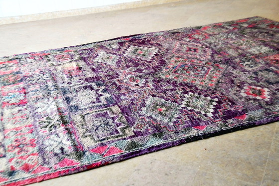 Image 1 of Violetter marokkanischer Boujaad-Teppich - 360 x 192 cm