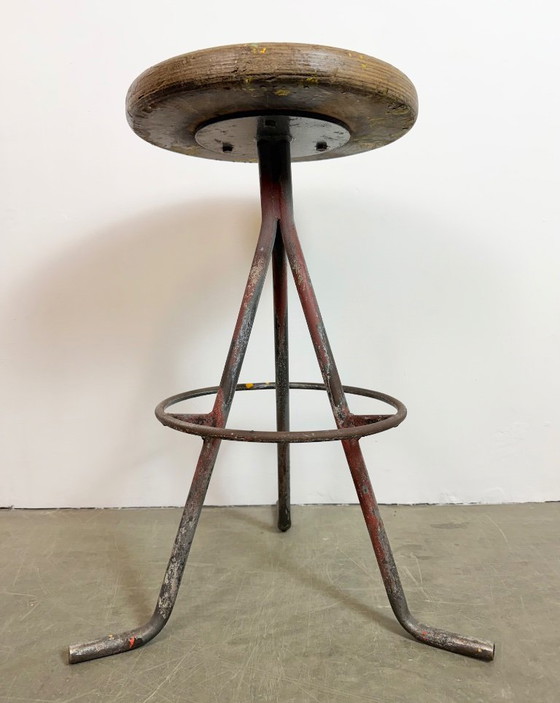 Image 1 of Grauer Werkstatthocker im Industriestil, 1960er Jahre