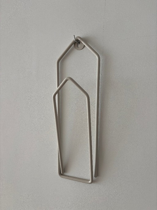 Vintage Minimalist Wall-Mounted Clothes Hanger – White Metal