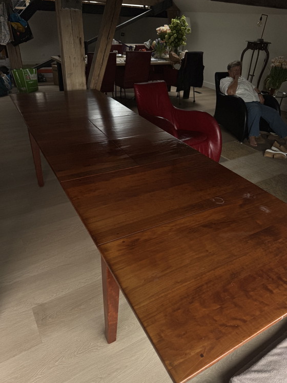 Image 1 of Table de salle à manger en merisier à vendre. Extensible. De 2 m à 2,45 m et 2,90 m.