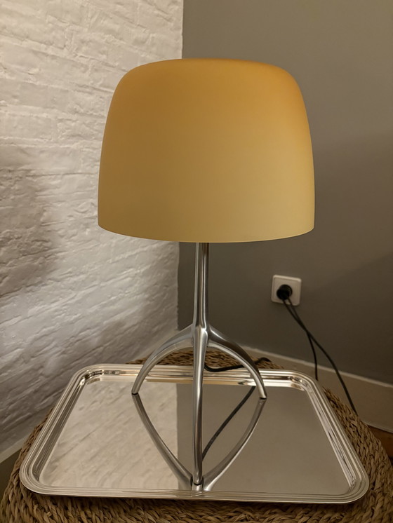 Image 1 of Foscarini lumiere tafellamp - gele kap mat - aluminium pootjes