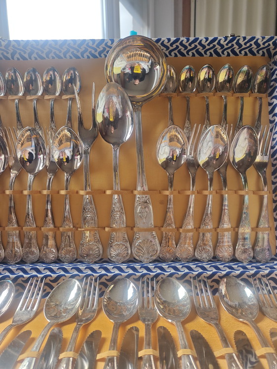 Image 1 of Elegante juego de cubiertos plateados de 70 piezas – Decoración clásica Rocaille/Shell