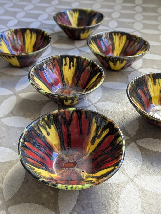 Set van 6 keramische kommen van Vallauris, gesigneerd.