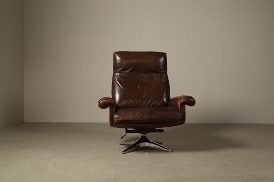 Image 1 of Sillón reclinable giratorio de cuero DS-31 de De Sede, Suiza, década de 1970.
