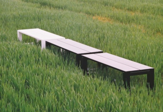 Feld Bench di Claire Bataille e Paul Ibens – Claire Bataille & Paul Ibens, Panche, Wood (photo 5 of 6)