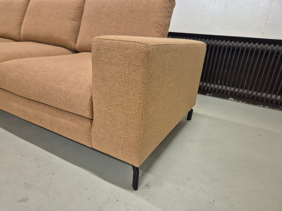 Image 1 of 30% SHOWROOM OUTLET - Hoekbank Shadow - Oker - Stof - Design