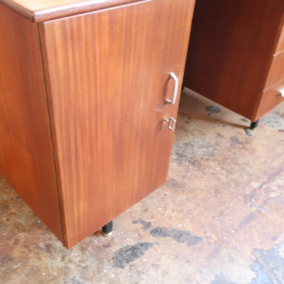 Image 1 of Scrivania vintage anni '60-'70 in teak