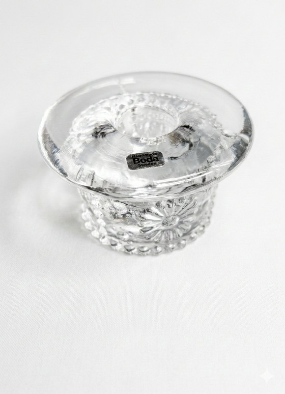 Image 1 of Vintage glazen kandelaar uit 2 delen van Boda Zweden  