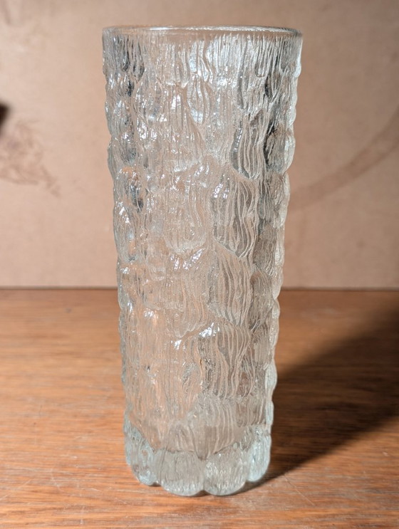 Image 1 of Goebel Charlottenhütten Vase aus dickwandigem, strukturiertem Glas, hergestellt in Westdeutschland.