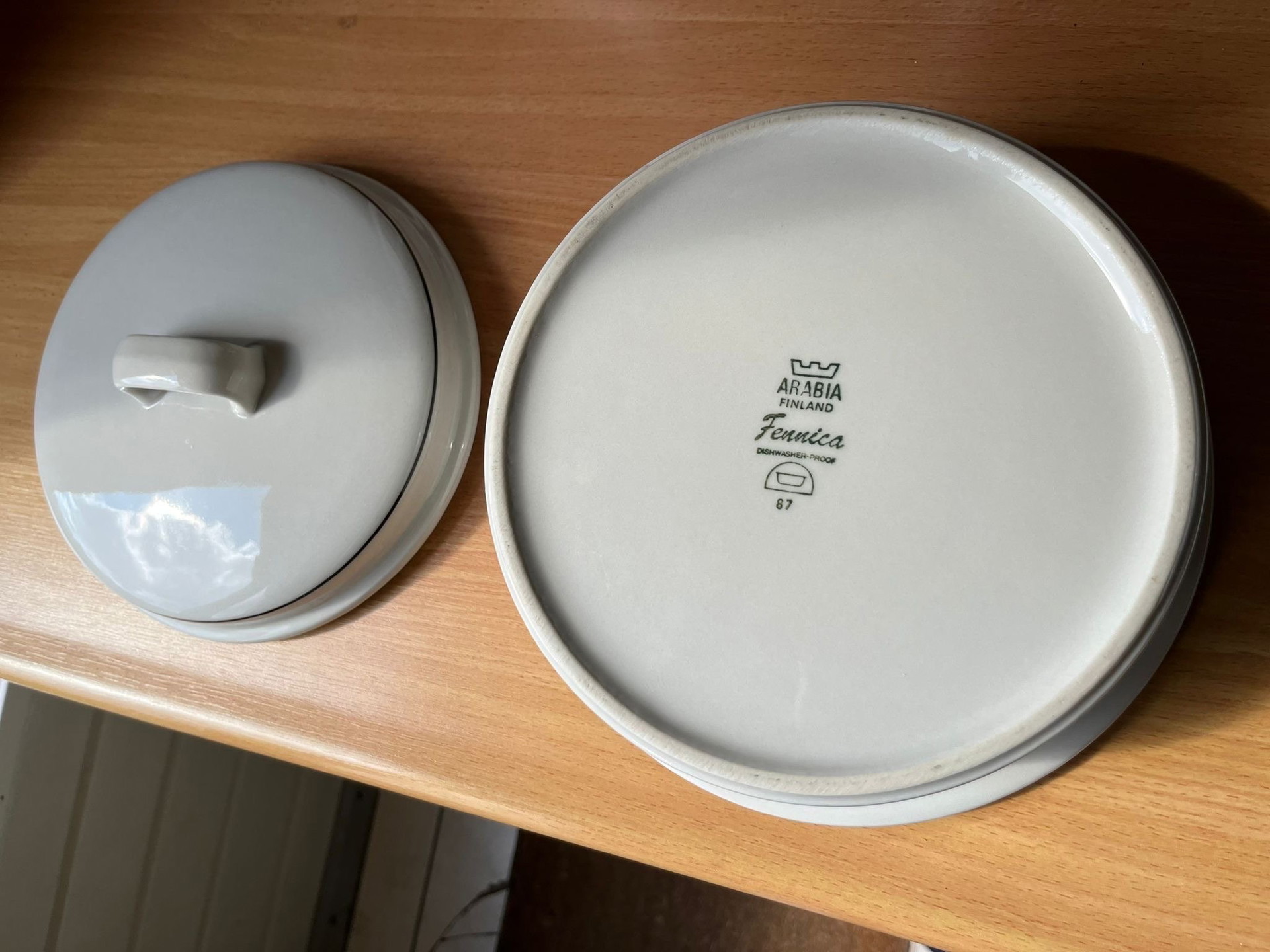 Arabia Fennica tableware | €180 | Whoppah