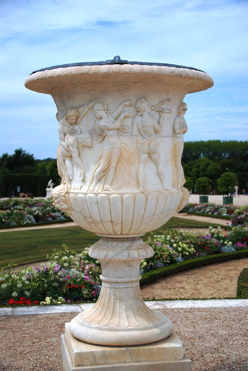 Afgietsel van Borghese_Laviron vaas Versailles ca 1925
