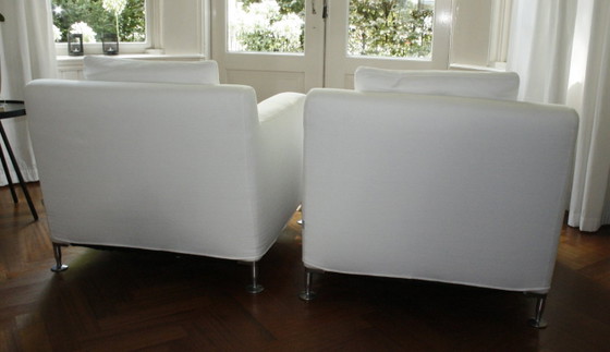2x B&B Italia Harry armchair – Textile (photo 3 of 8)