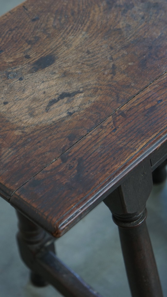 Image 1 of Grote Antieke Engelse Bijzettafel/Stool