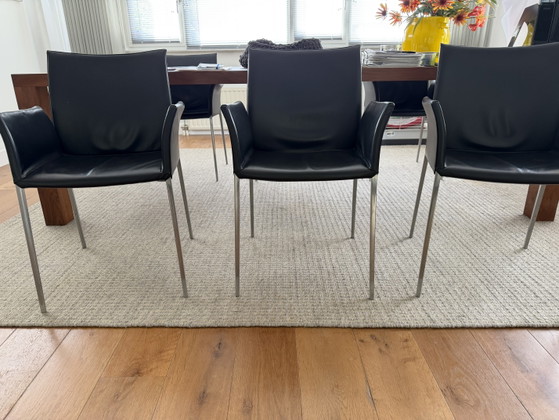 6x Zanotti Lia eetkamerstoelen met armleuning zwart – Zanotta, Leather, Metal (photo 3 of 15)
