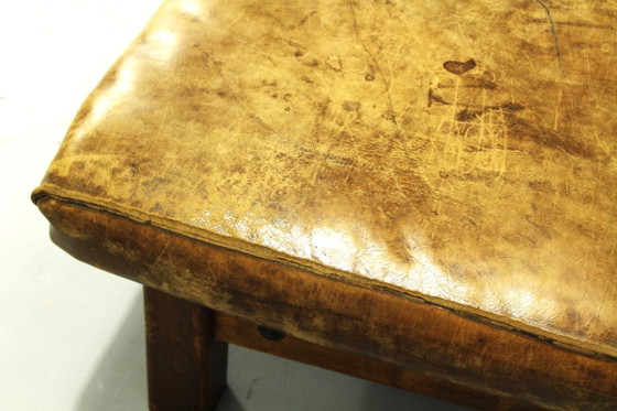 Image 1 of Grote leren gymtafel of chaise longue, jaren 1920