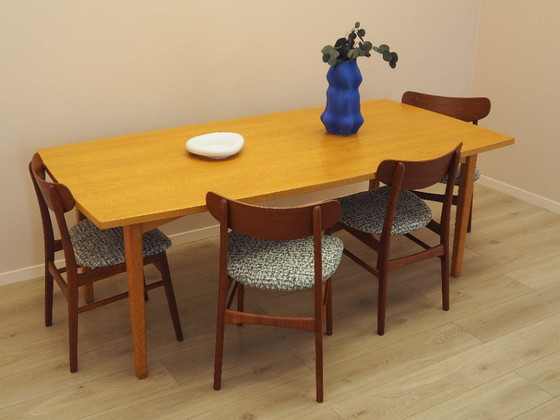 Image 1 of Essenhouten tafel, Deens design, jaren 70, gemaakt in Denemarken.