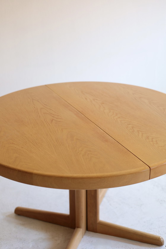 Extendable Oak Dining Table – Wood (photo 3 of 10)