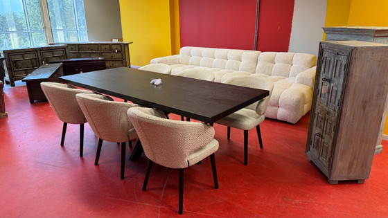 Image 1 of Richmond Interiors Oakura eettafel