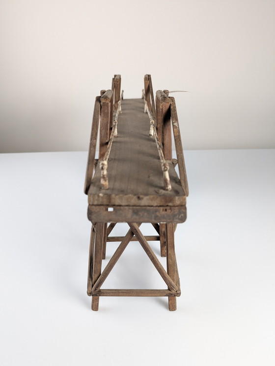 Image 1 of Modèle en bois et en fer du pont de la rivière Kwai, années 1950